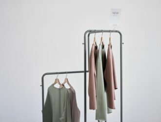 Malus sur l'ultra fast-fashion : ce qu'il change pour vos achats de vêtements à petit prix